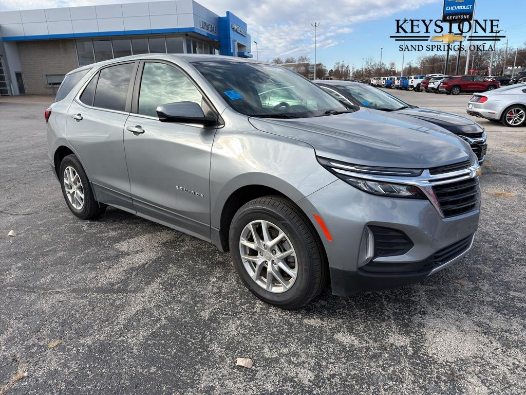 2024 Chevrolet Equinox LT's photo