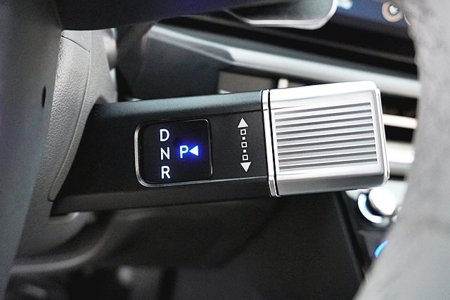 Used 2025 Red Hyundai SEL image 30