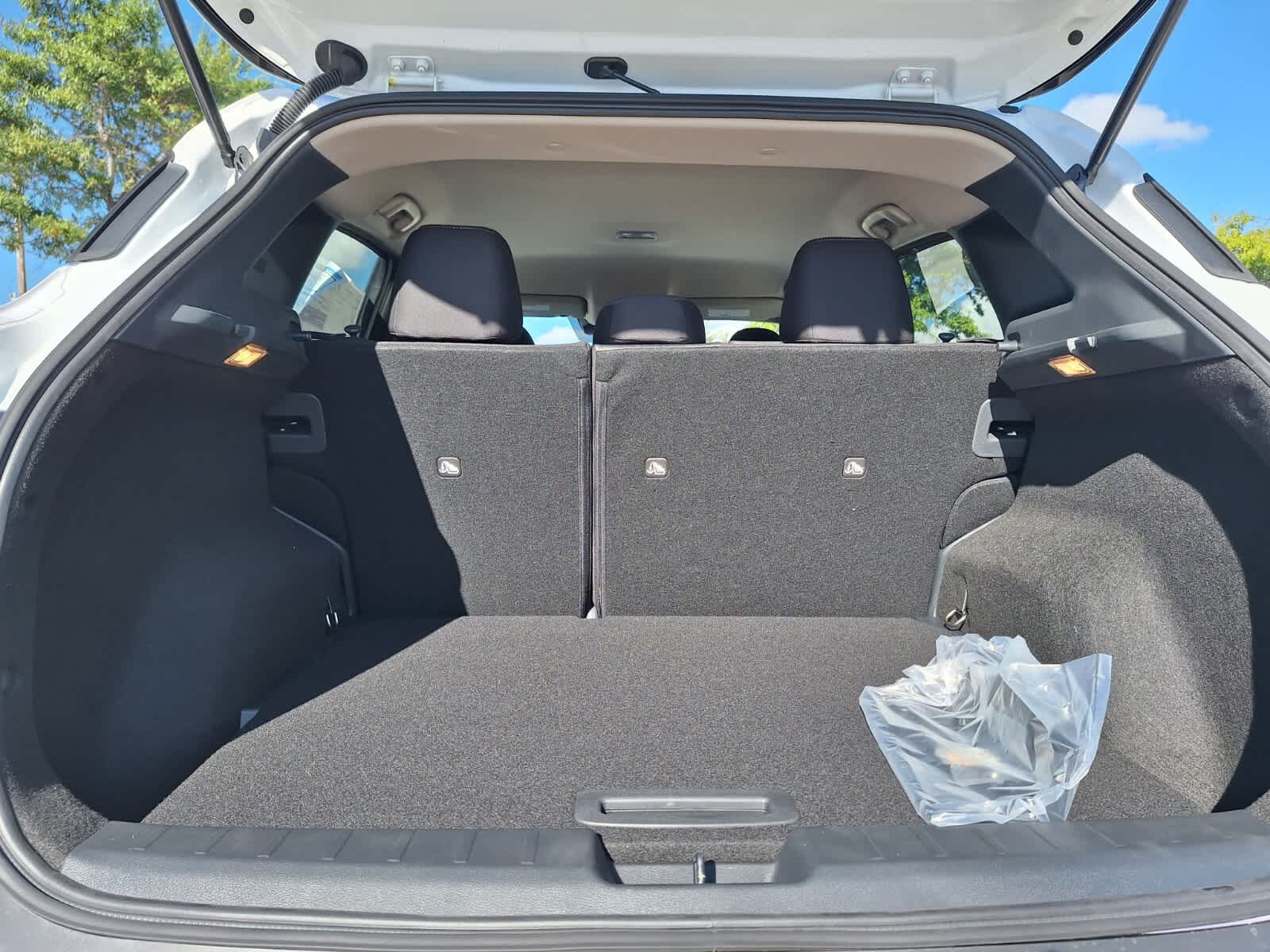 2026 Nissan Kicks SV photo 20