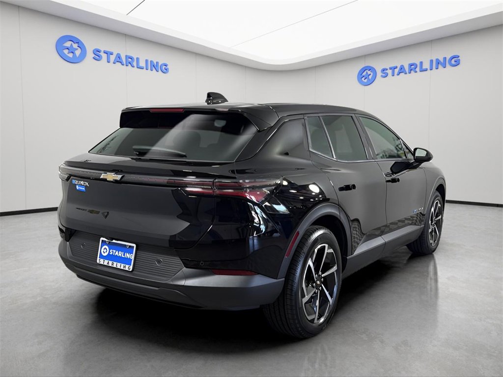 2025 Chevrolet Equinox EV LT photo 6