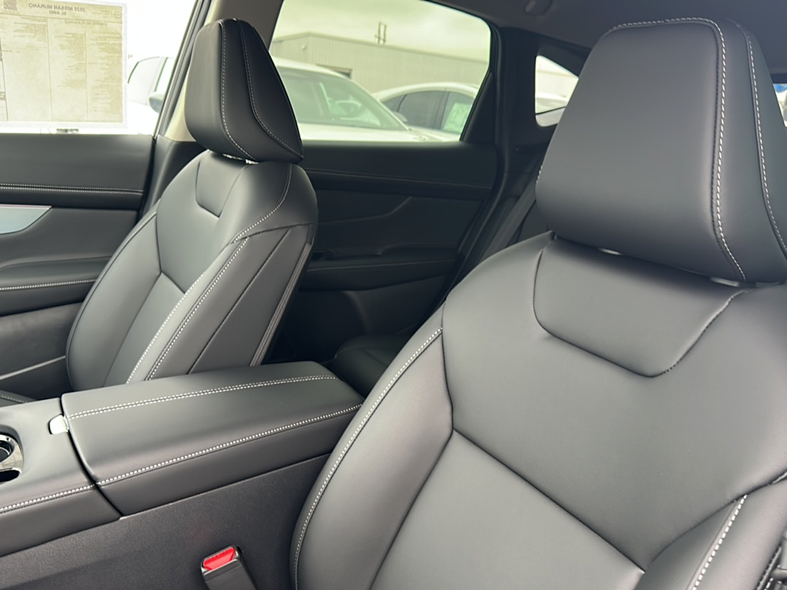 2025 Nissan Murano LE photo 3