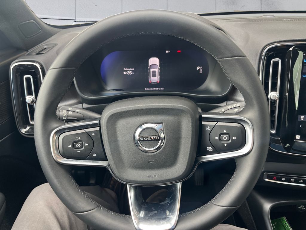2024 Volvo XC40 Recharge Ultimate photo 9