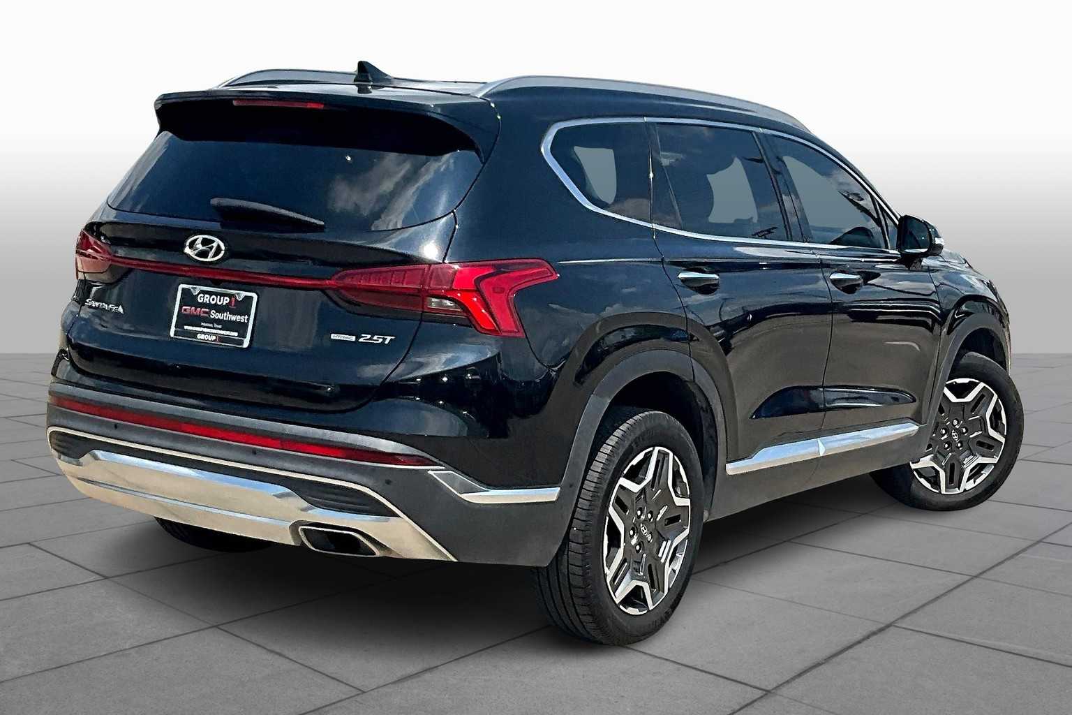 2022 Hyundai Santa Fe Limited Sport photo 12