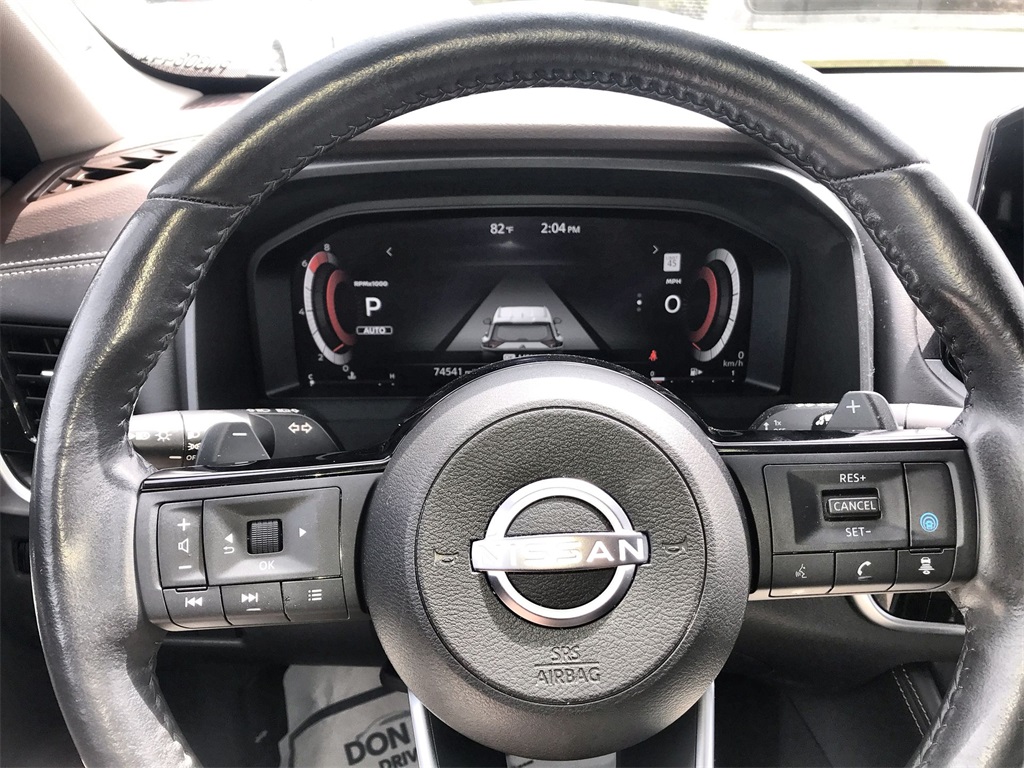 2023 Nissan Rogue Platinum photo 14