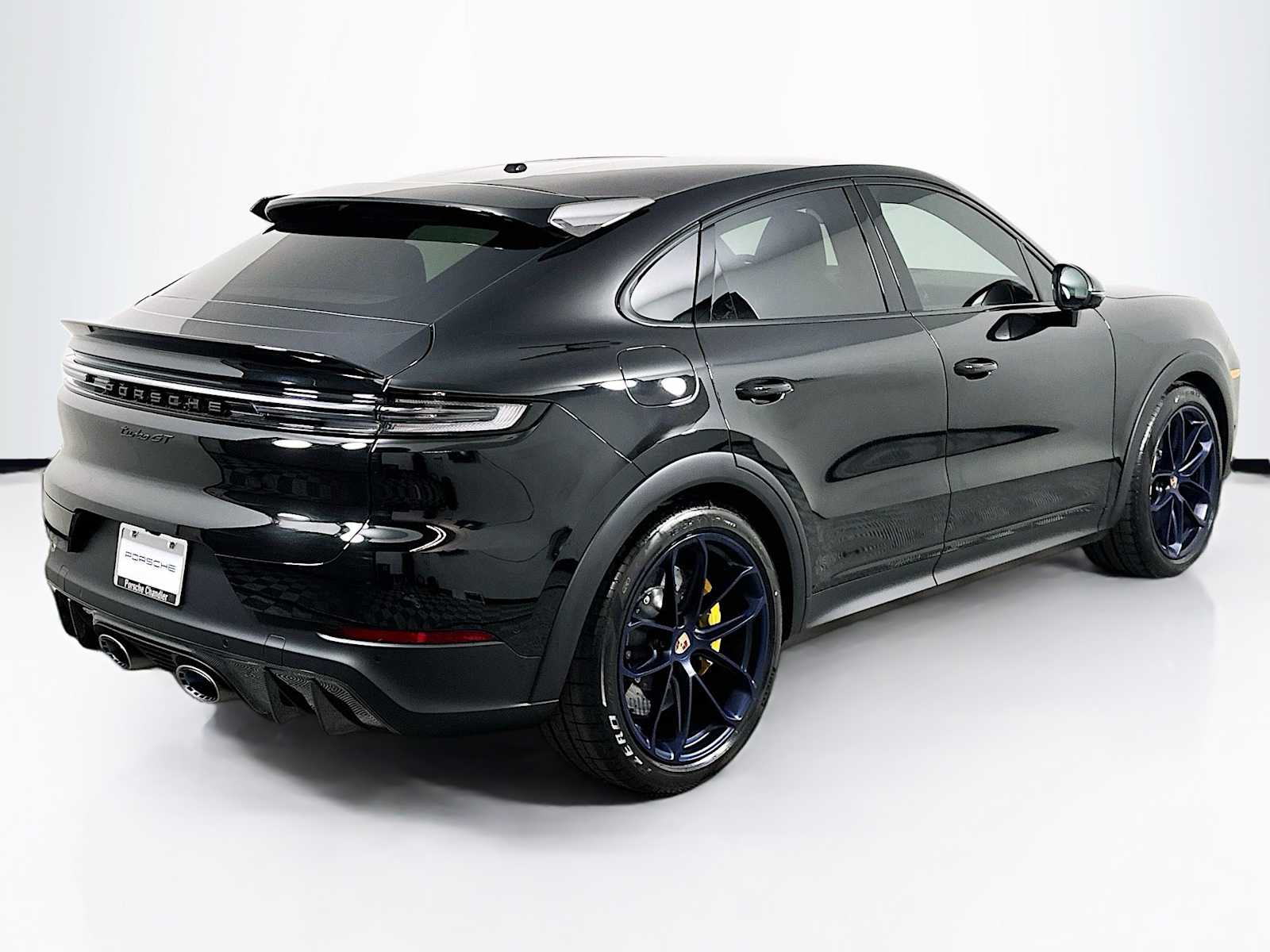 2025 Porsche Cayenne Turbo GT photo 8
