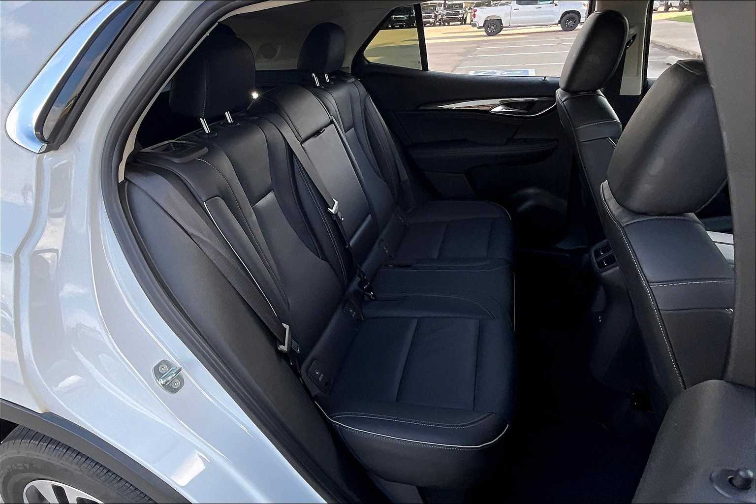 2023 Buick Envision Essence photo 16