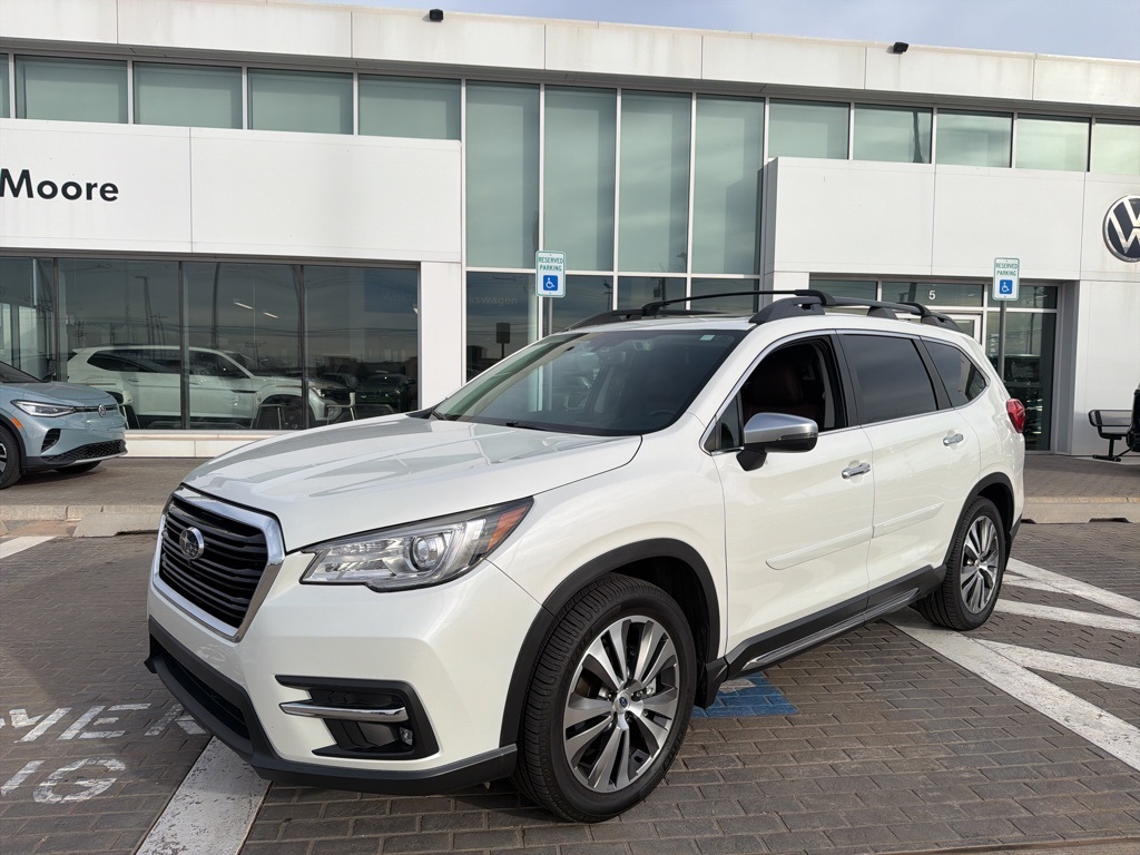 2020 Subaru Ascent Touring's photo