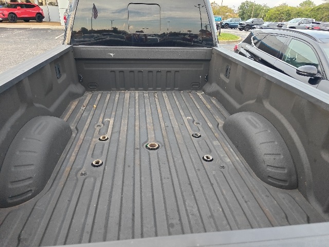 2019 Ford F-350 Lariat photo 6
