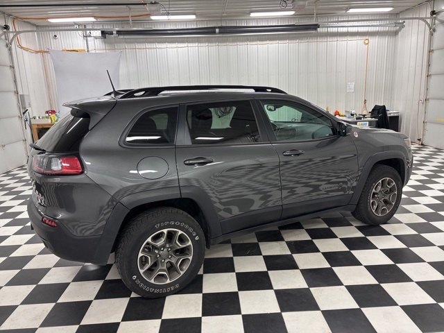 2022 Jeep Cherokee Trailhawk photo 3