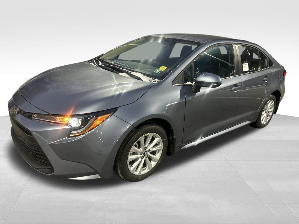 2026 Toyota Corolla LE's photo