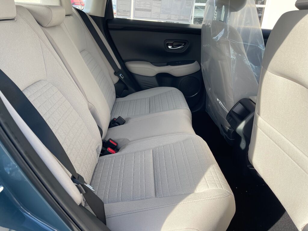 2026 Honda HR-V LX photo 13