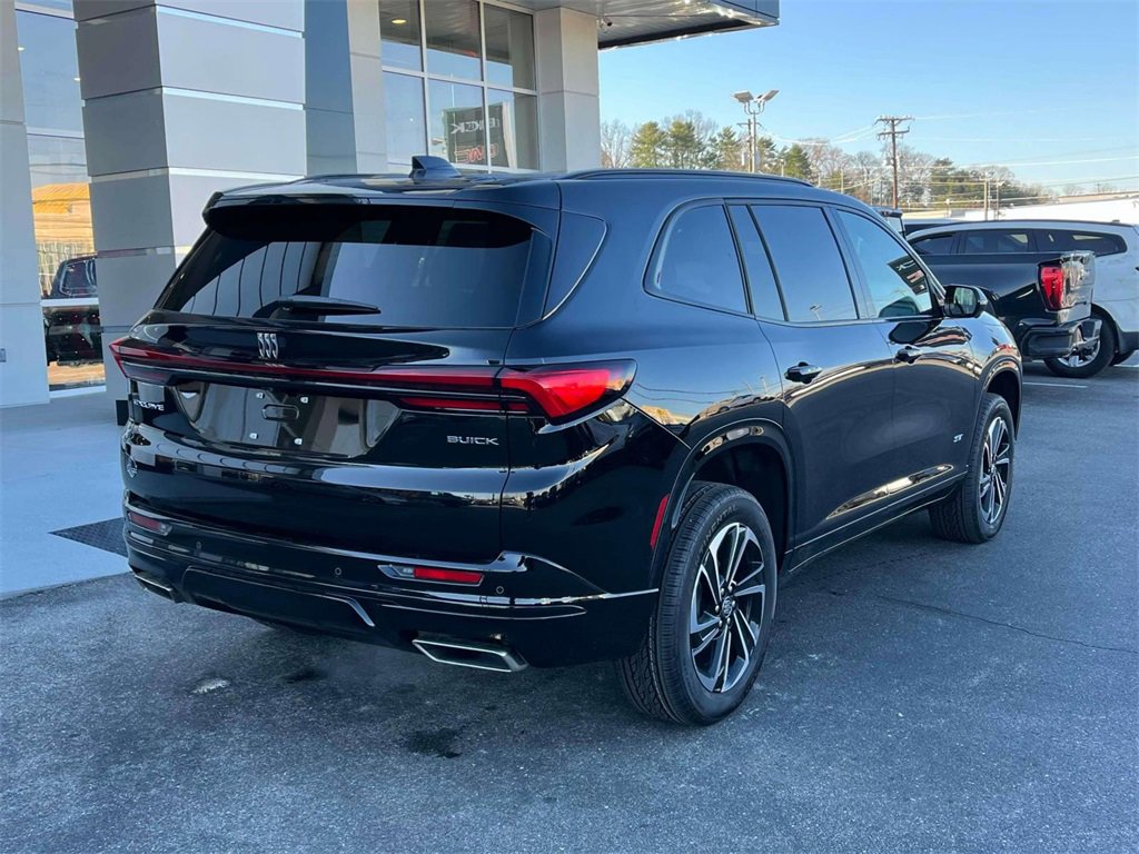 2025 Buick Enclave Sport Touring photo 3