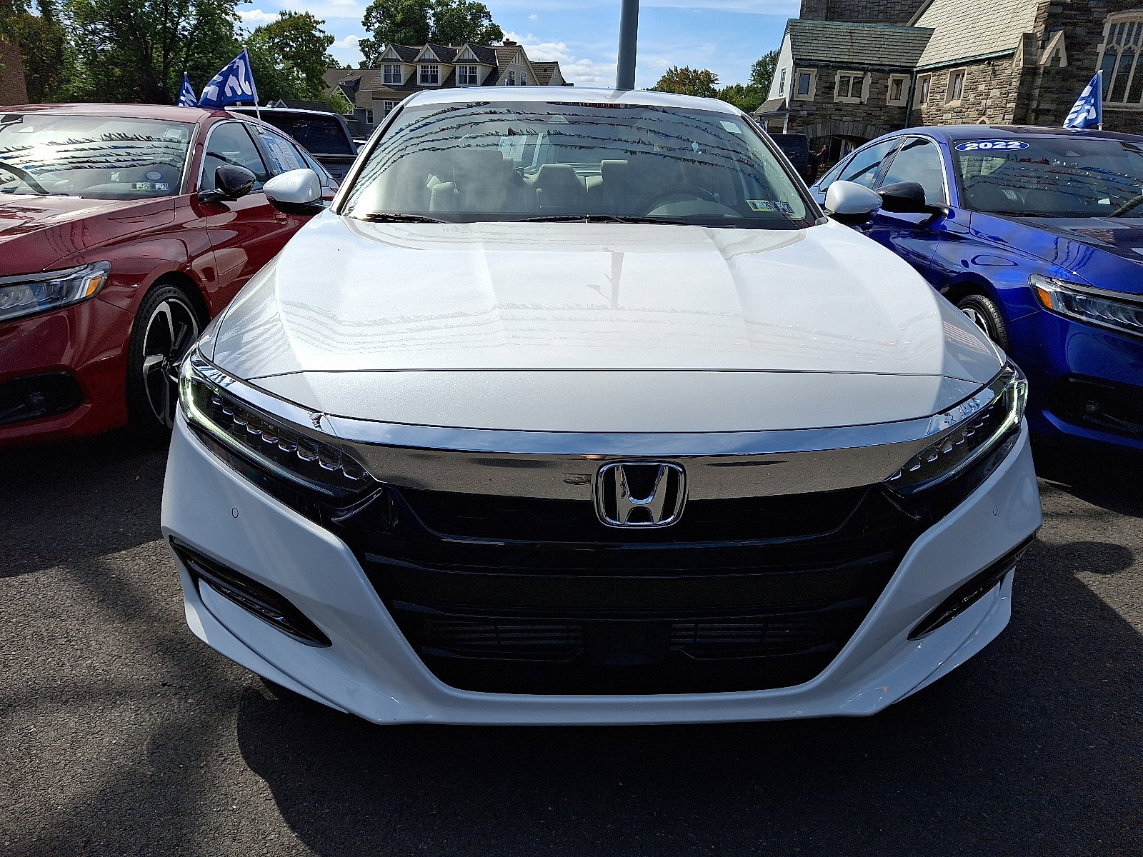 2020 Honda Accord Touring photo 2