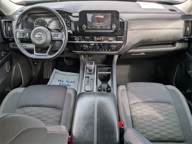 2022 Nissan Pathfinder SV photo 23
