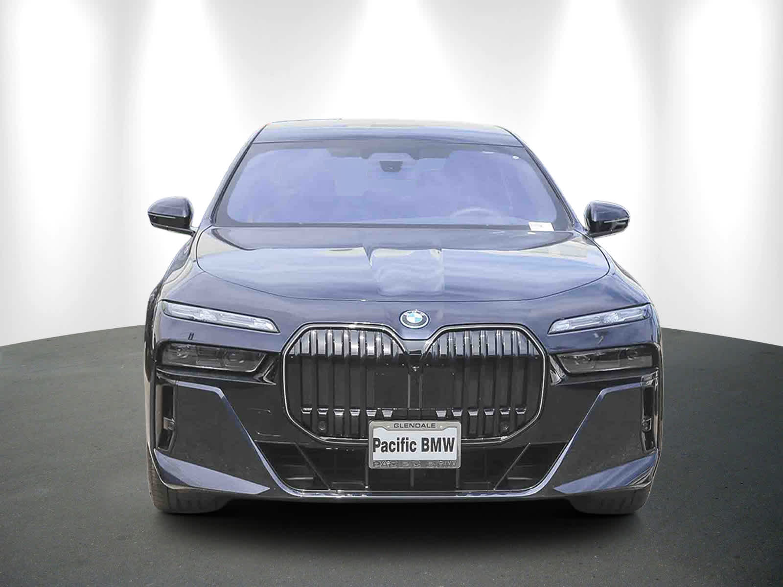 Used 2025 BMW i7 xDrive60 with VIN WBY53EJ05SCU67794 for sale in Glendale, CA