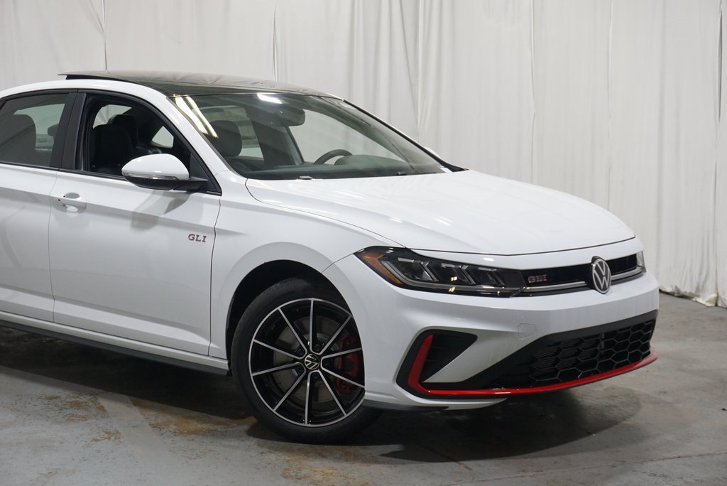 2025 Volkswagen Jetta GLI 2.0T Autobahn photo 3