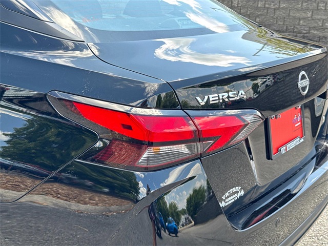 2025 Nissan Versa S photo 11