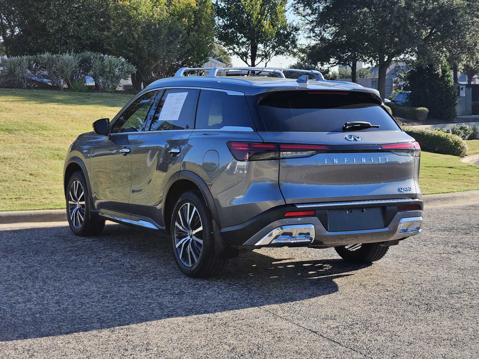 2022 Infiniti QX60 Sensory photo 4