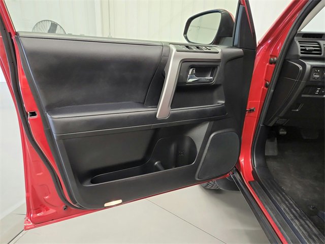 2024 Toyota 4Runner SR5 photo 24