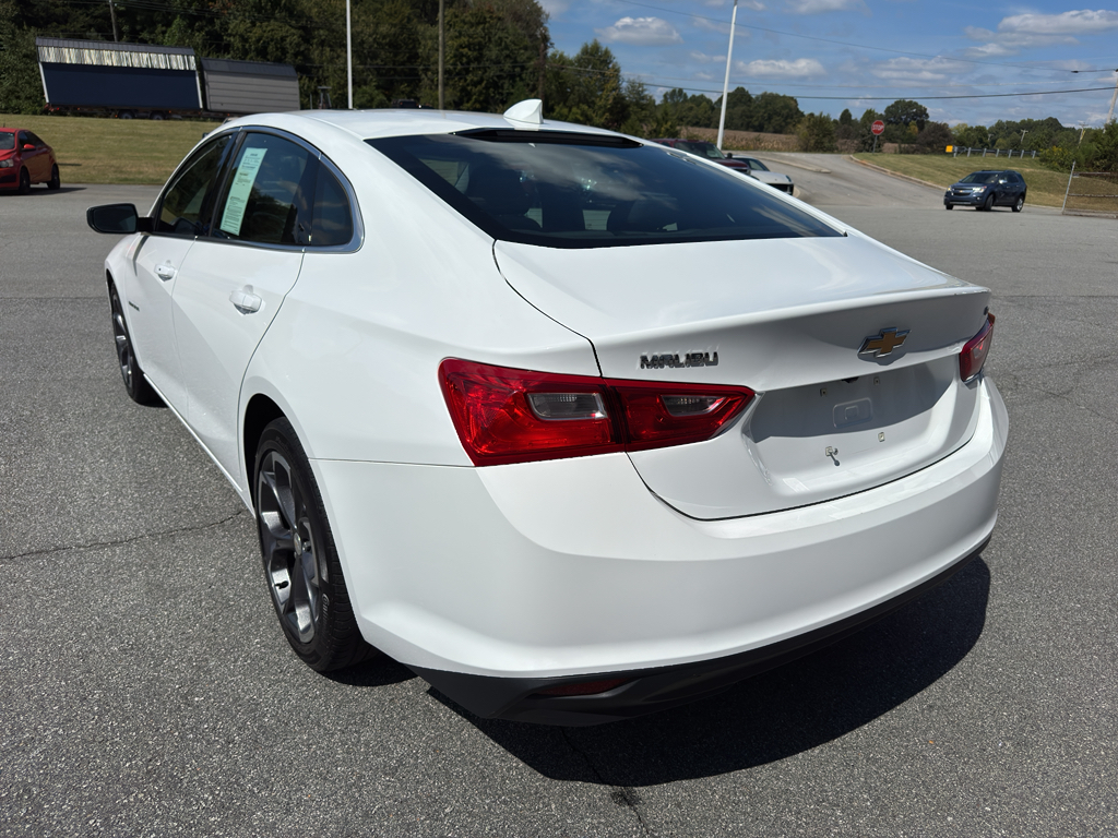 2023 Chevrolet Malibu 1LT photo 4