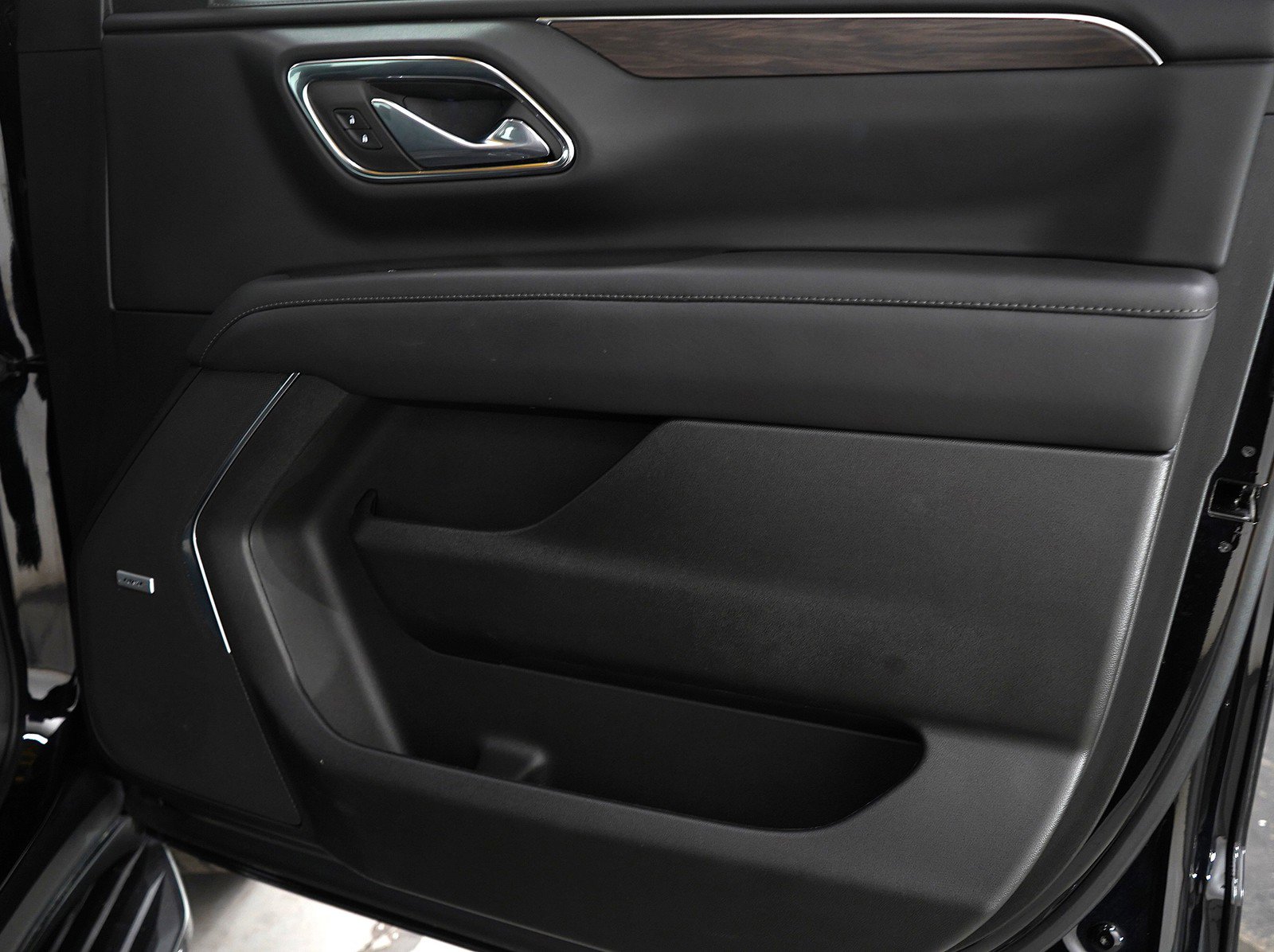 2023 Chevrolet Tahoe LT photo 9