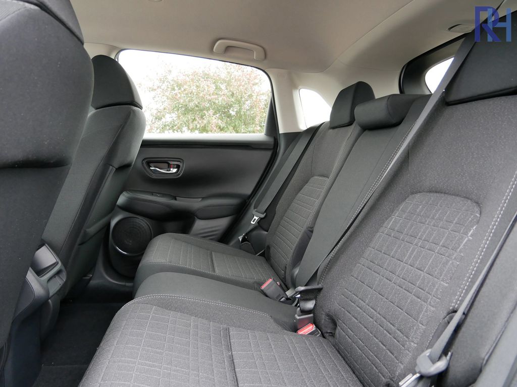 2026 Honda HR-V LX photo 4