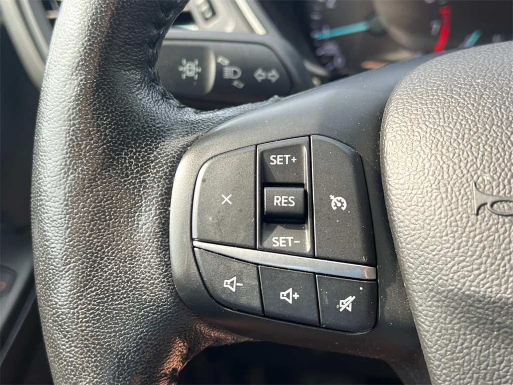 2020 Ford Escape SEL photo 21