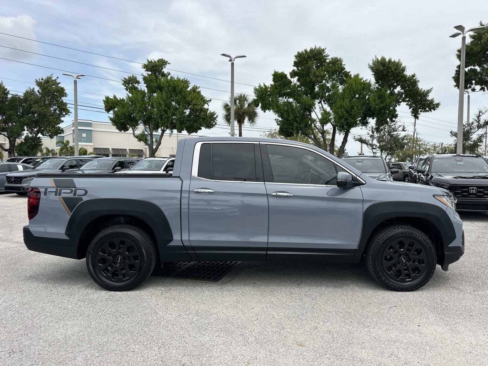 2023 Honda Ridgeline RTL-E photo 2