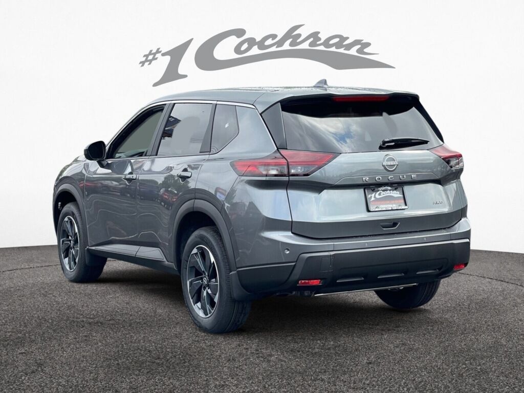 2026 Nissan Rogue SV photo 4