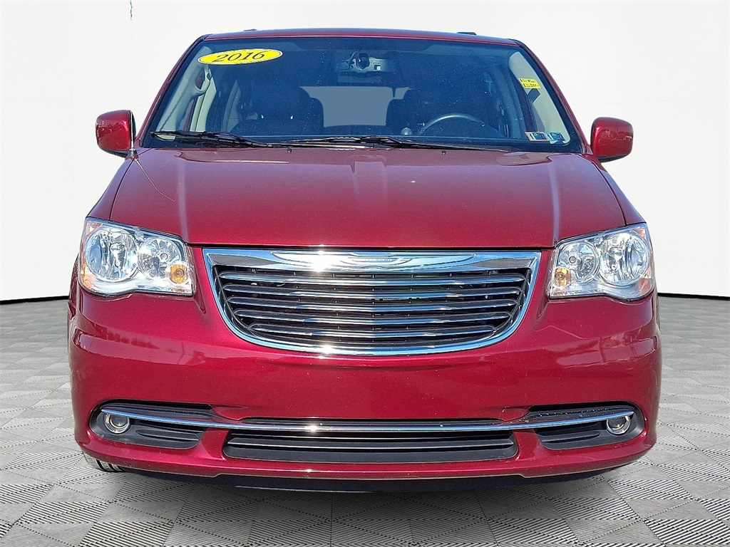 Used 2016 Chrysler Town & Country Touring with VIN 2C4RC1BG0GR260445 for sale in Saint Albans City, VT
