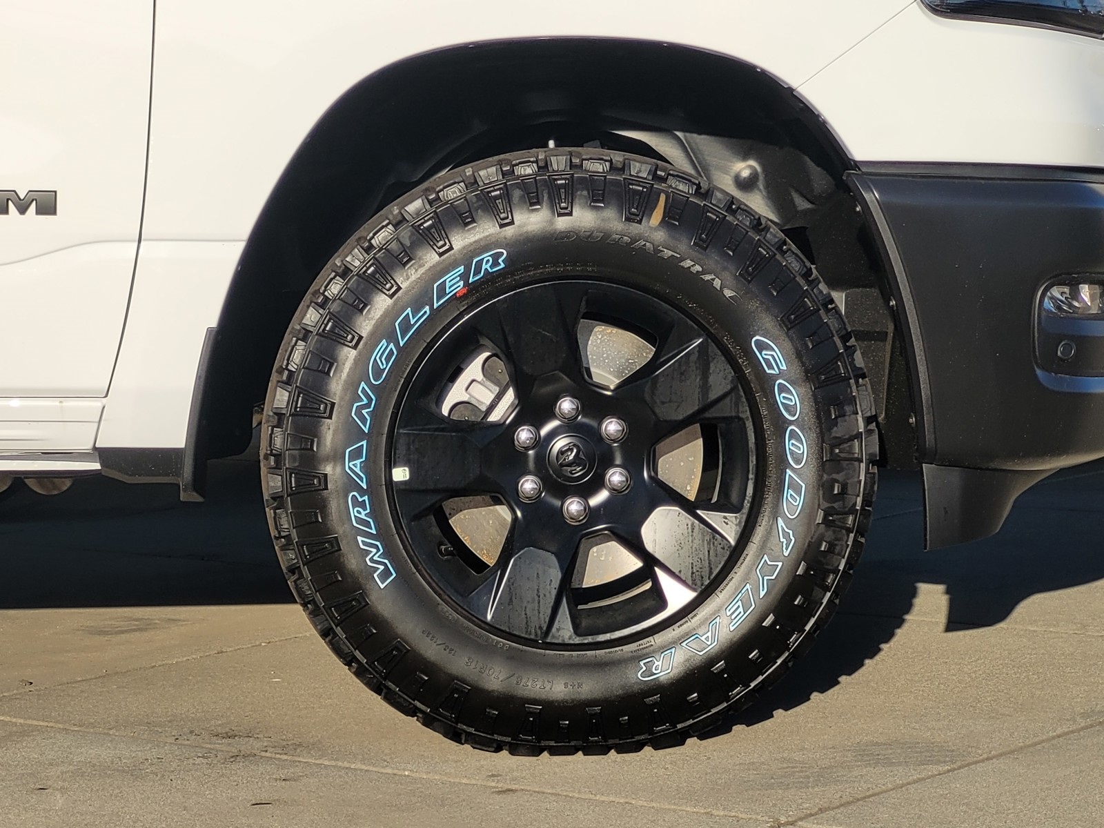 2025 Ram 1500 Tradesman photo 4