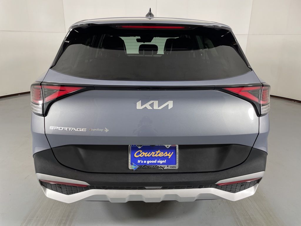 2024 Kia Sportage EX photo 8