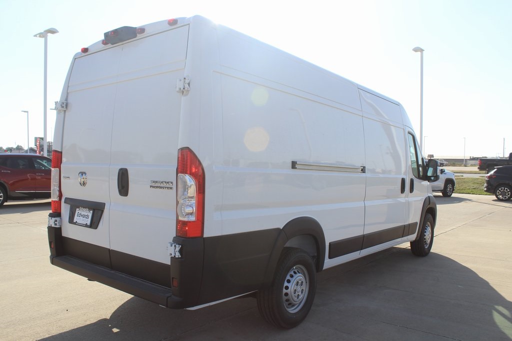 2026 Ram ProMaster 3500 photo 2