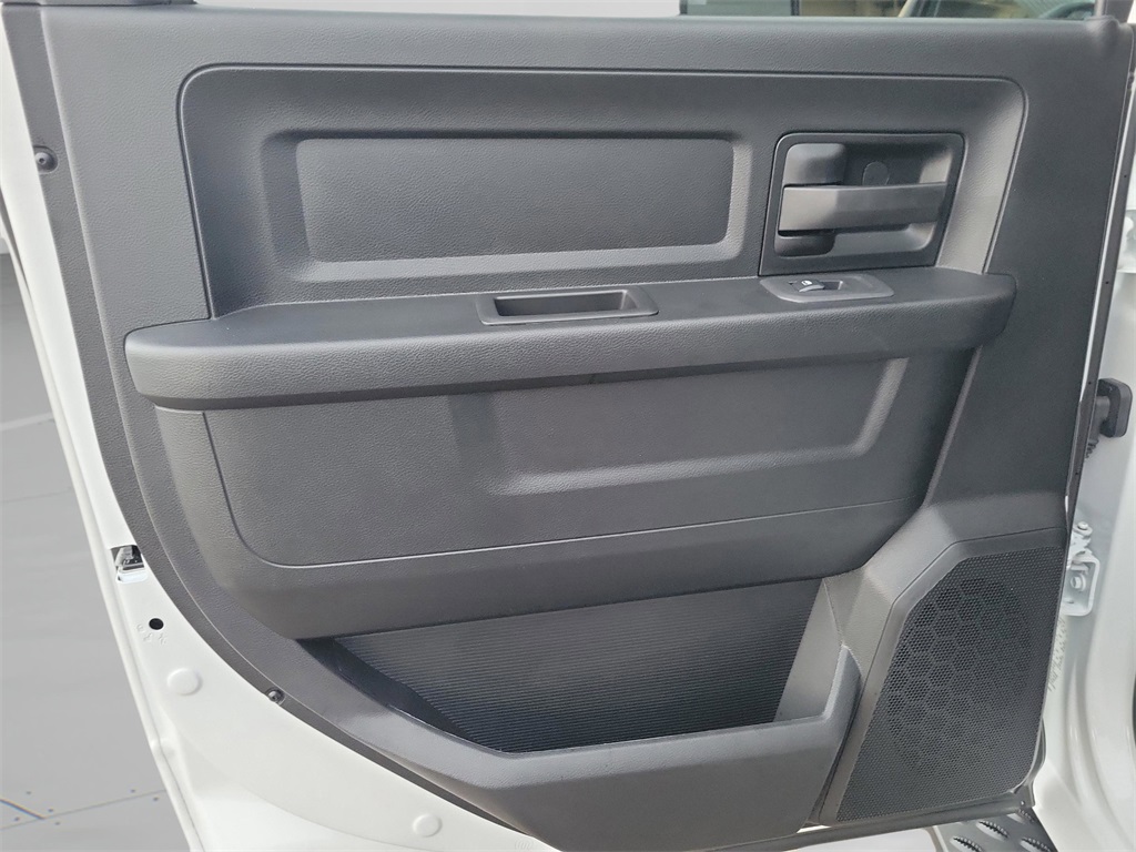 2026 Ram 3500 Tradesman photo 17