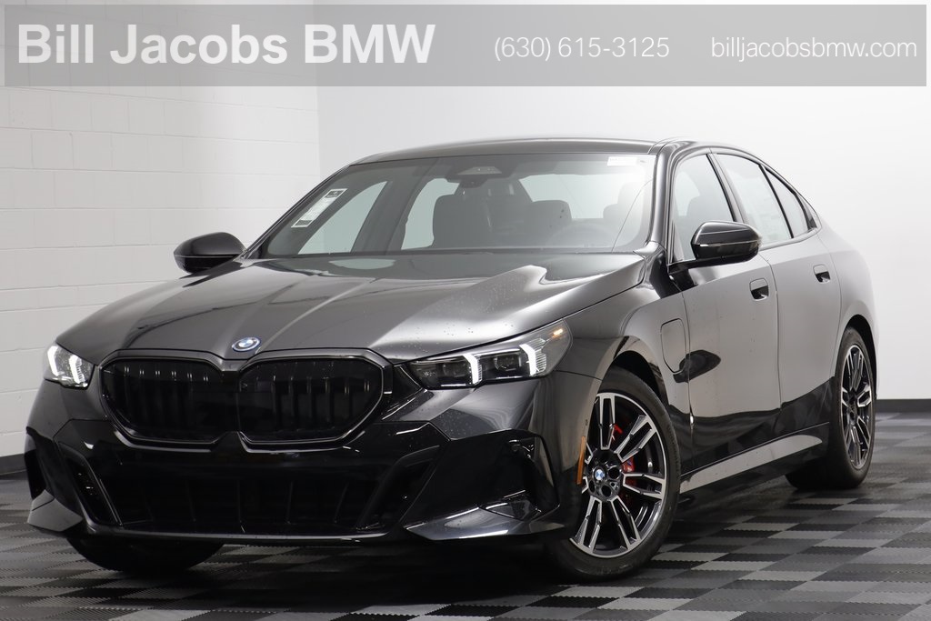 2026 BMW 5 Series 550e's photo