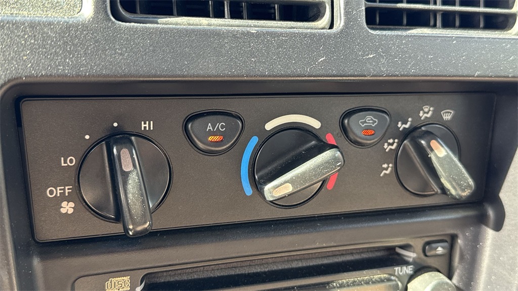 2002 Toyota Tacoma Base V6 photo 35