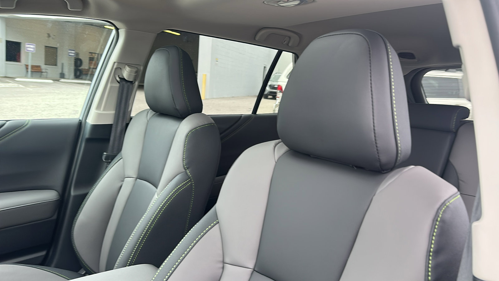 2025 Subaru Outback Onyx Edition XT photo 5