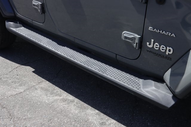 2021 Jeep Wrangler Unlimited Sahara photo 9