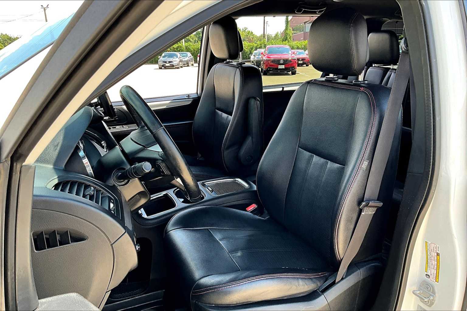 2017 Dodge Grand Caravan GT photo 7