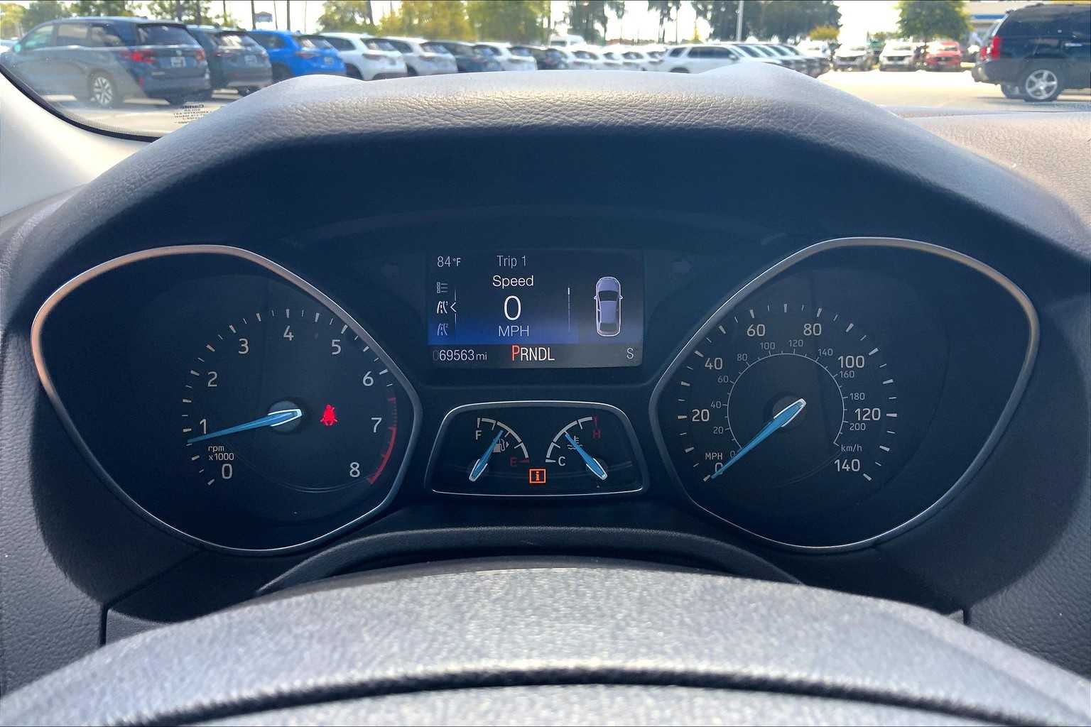 2016 Ford Focus SE photo 21