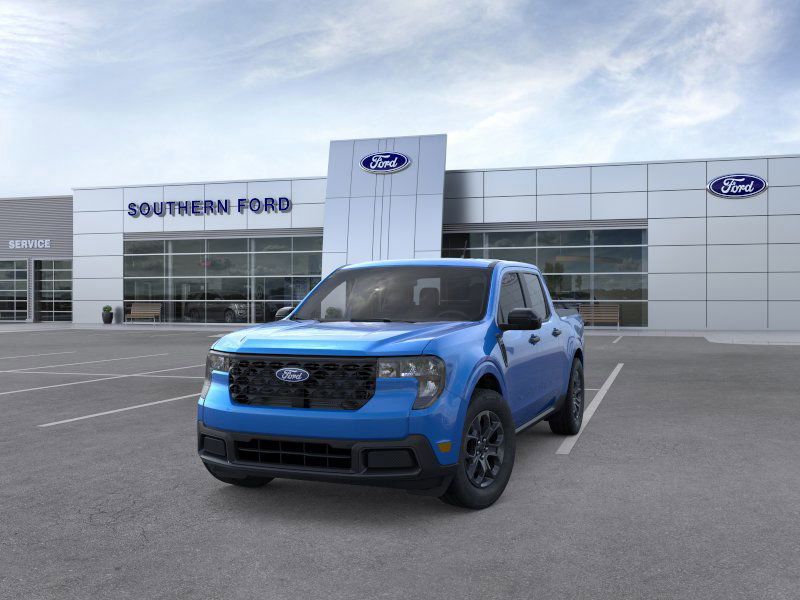 2025 Ford Maverick XLT photo 2