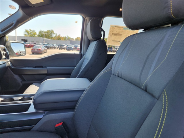 2025 Ford F-150 STX photo 13