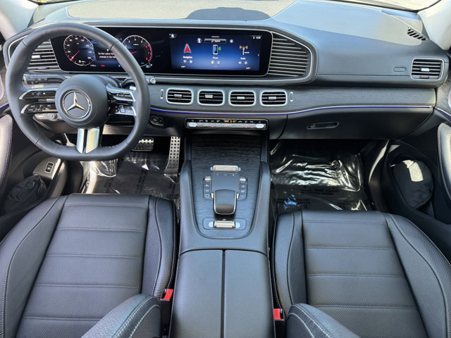 2026 Mercedes Benz GLS 450 4MATIC photo 3