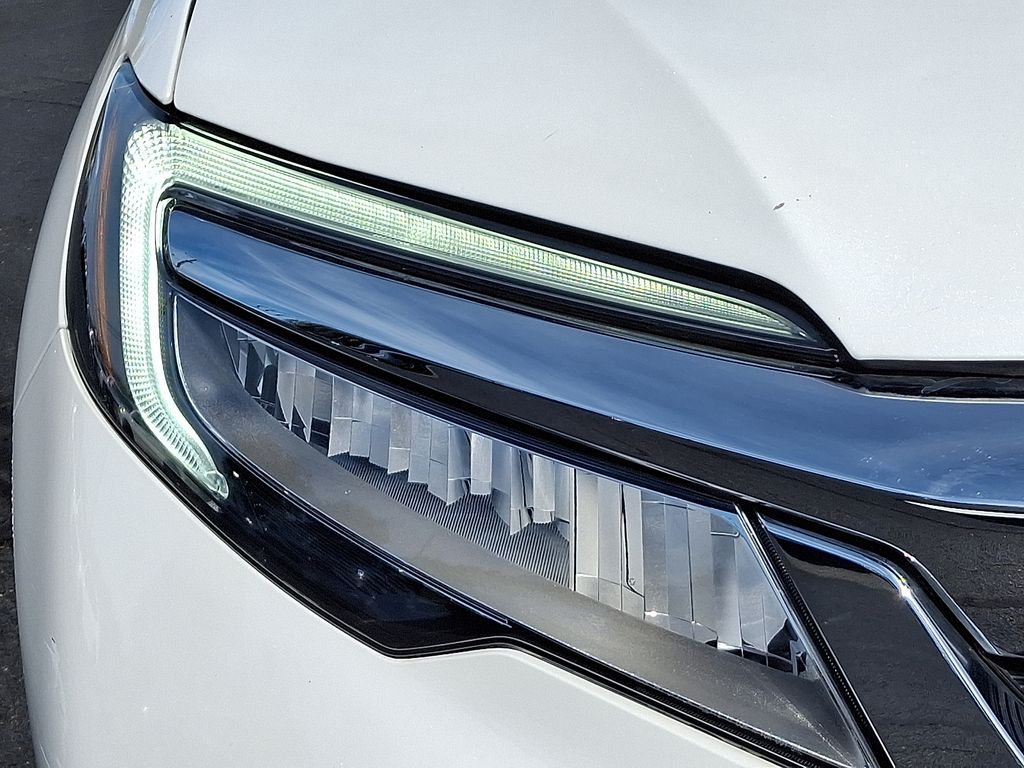 2022 Honda Pilot Touring photo 8