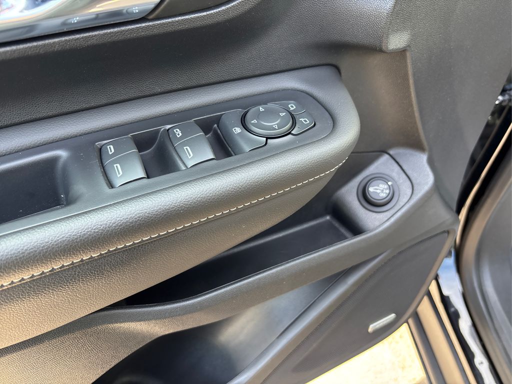 2023 Gmc Terrain Denali photo 32