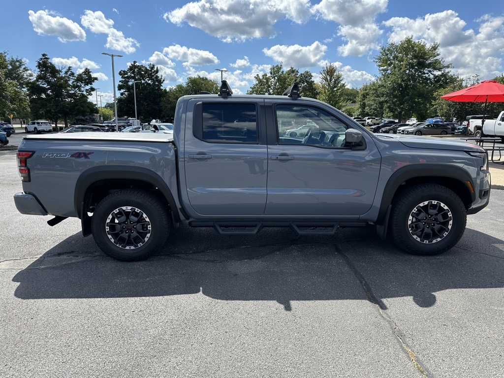 2025 Nissan Frontier PRO-4X photo 3