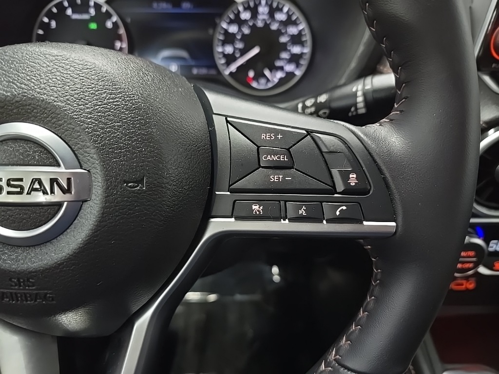 2021 Nissan Sentra SR photo 19