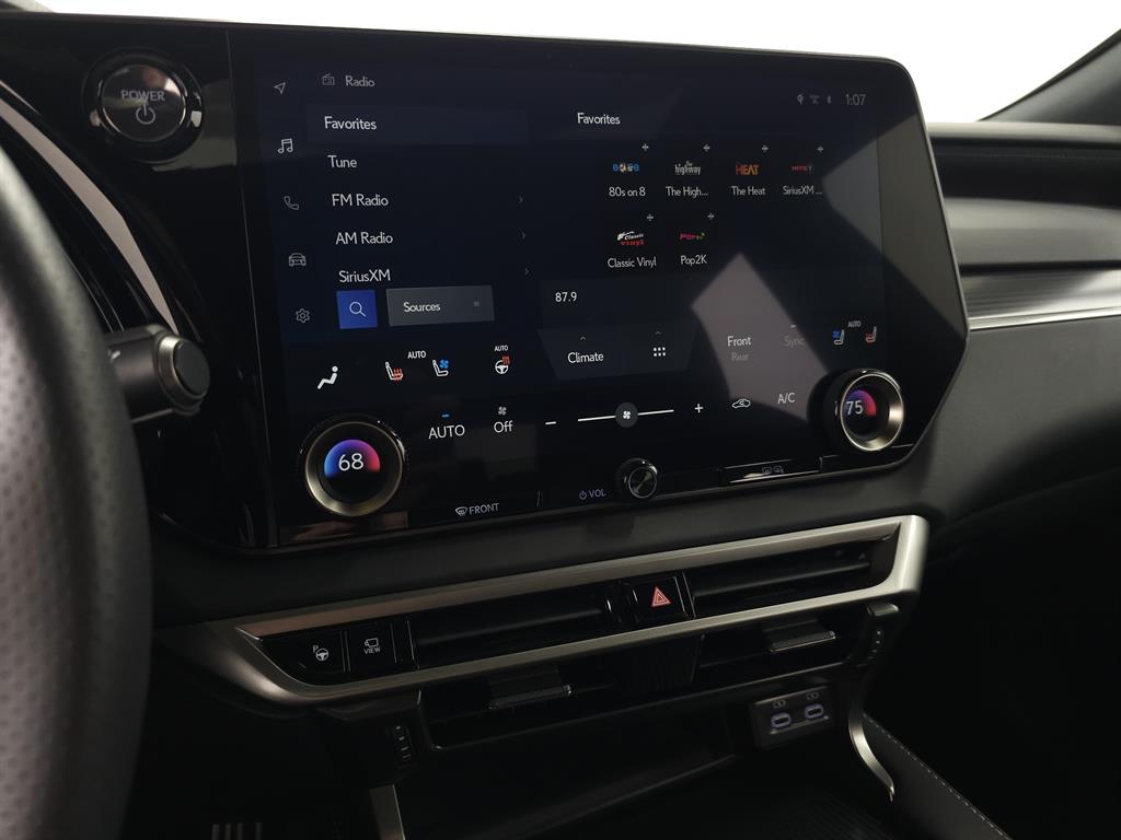 2024 Lexus RX Hybrid 500h - Photo 27