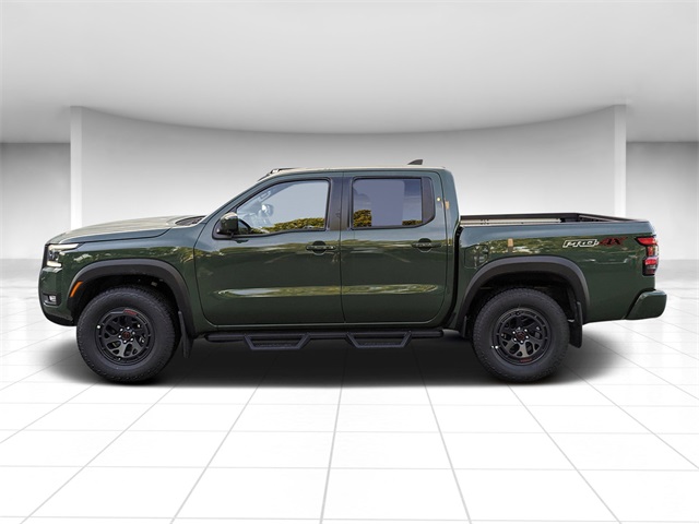 2025 Nissan Frontier PRO-4X photo 2