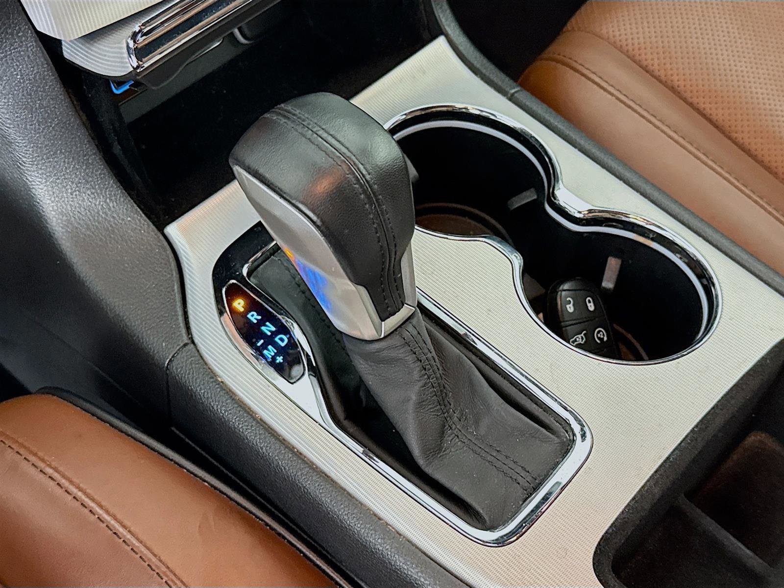 2018 Jeep Grand Cherokee Summit photo 16